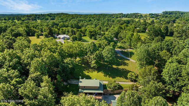 257 Copenhaver Rd, Lenoir City, TN 37771