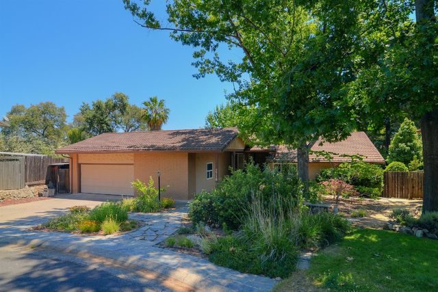 2718 King George Ct, El Dorado Hills, CA 95762