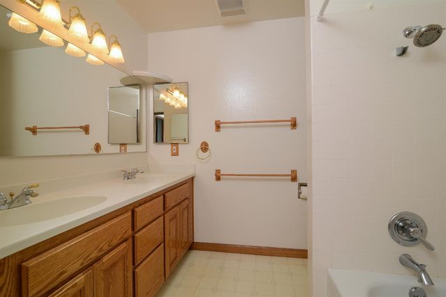 2718 King George Ct, El Dorado Hills, CA 95762