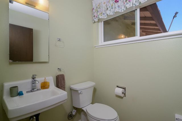 2718 King George Ct, El Dorado Hills, CA 95762