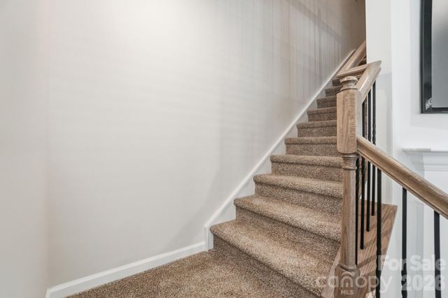 5234 Wyes Oak Lane, Charlotte, NC 28269