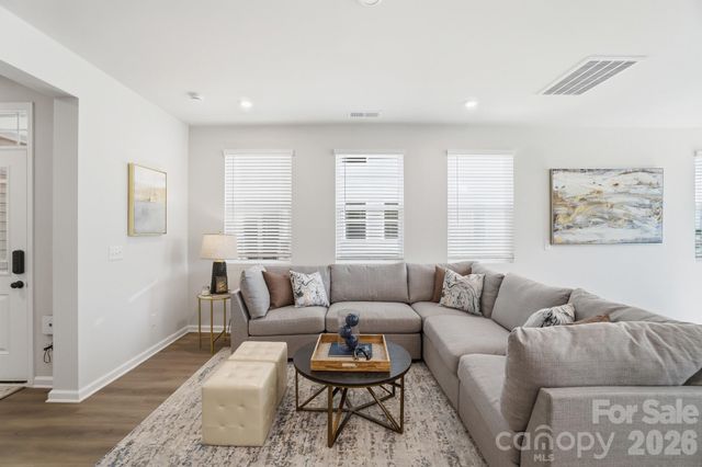 5234 Wyes Oak Lane, Charlotte, NC 28269