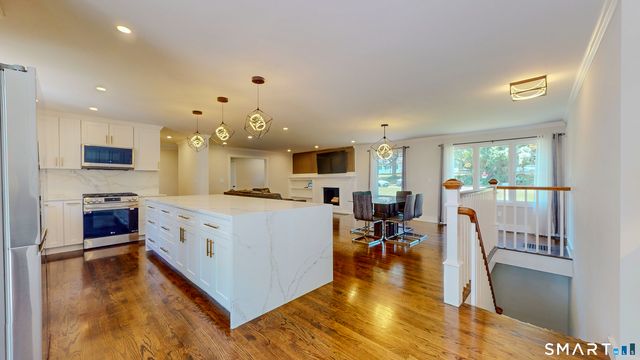 473 Summit Drive, Orange, CT 06477