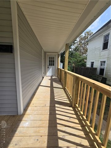 32 S Florence Street, Springfield, OH 45505