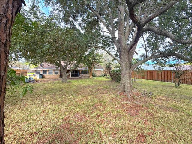 209 Emerald Drive, Thibodaux, LA 70301