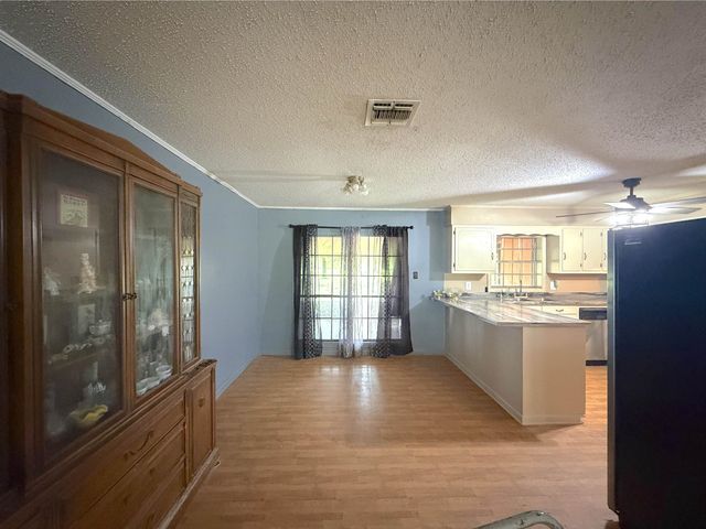 209 Emerald Drive, Thibodaux, LA 70301