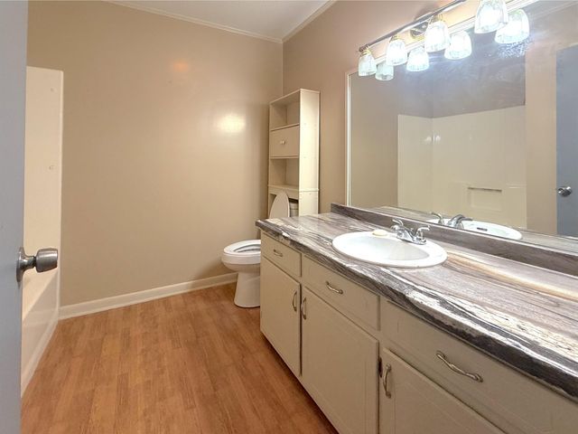 209 Emerald Drive, Thibodaux, LA 70301