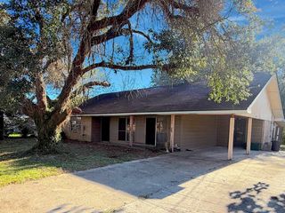 209 Emerald Drive, Thibodaux, LA 70301