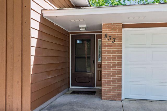 833 Oriole Drive, Apple Valley, MN 55124