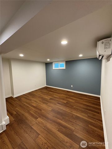 840 NW 54th Street, Seattle, WA 98107