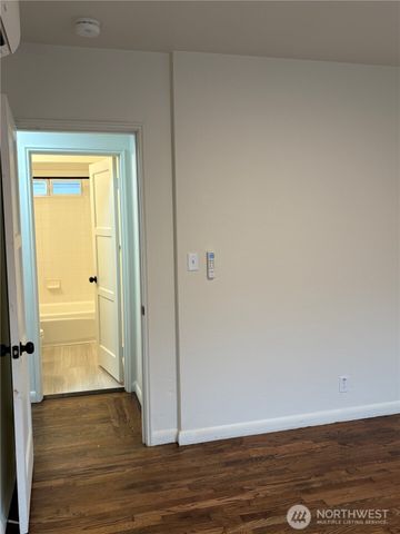 840 NW 54th Street, Seattle, WA 98107