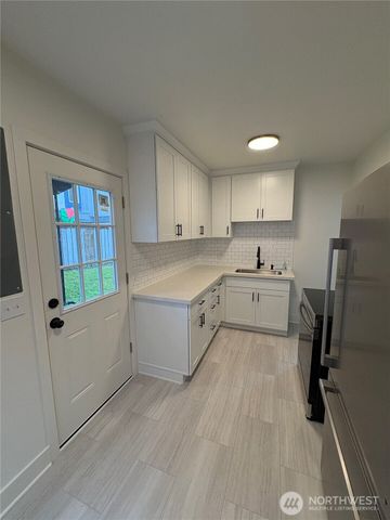 840 NW 54th Street, Seattle, WA 98107