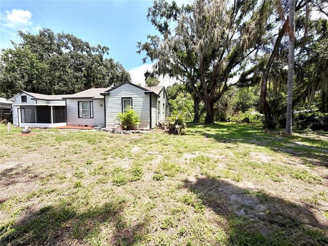 629 AVENUE A NE, Winter Haven, FL 33881