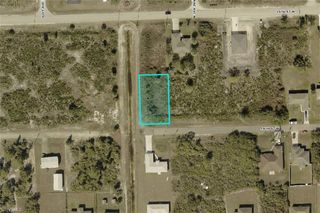 2818 58th ST W, Lehigh Acres, FL 33971