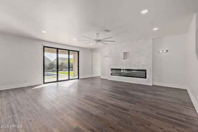 11853 W NADINE Way, Peoria, AZ 85383