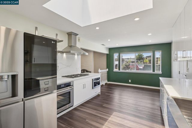 124 Zandra Ct, San Pablo, CA 94806