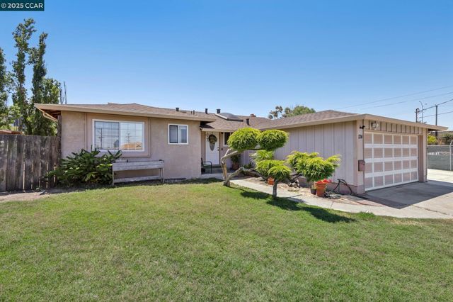124 Zandra Ct, San Pablo, CA 94806
