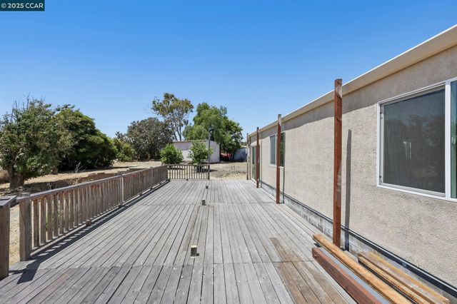 124 Zandra Ct, San Pablo, CA 94806