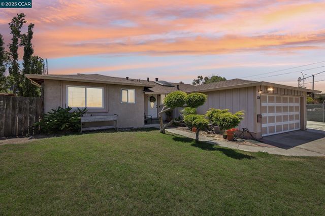 124 Zandra Ct, San Pablo, CA 94806