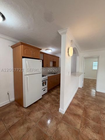 7000 23RD St 42, Miami, FL 33155