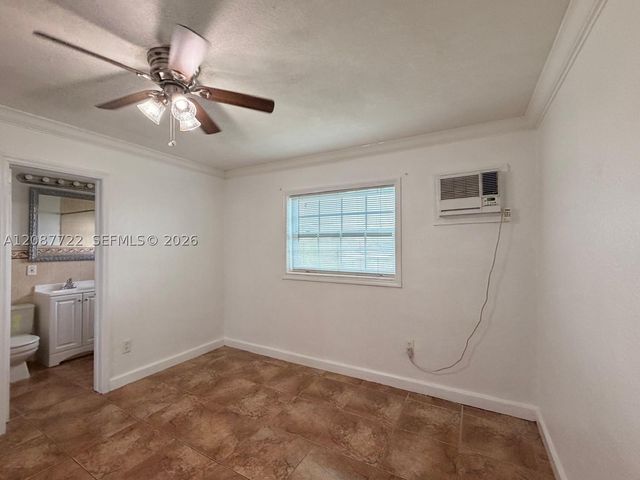 7000 23RD St 42, Miami, FL 33155
