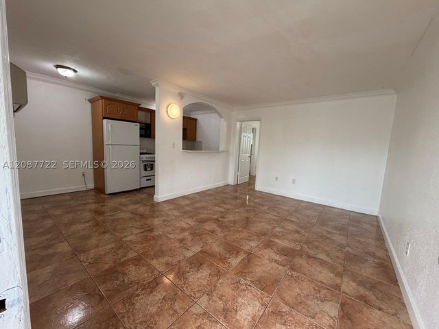 7000 23RD St 42, Miami, FL 33155
