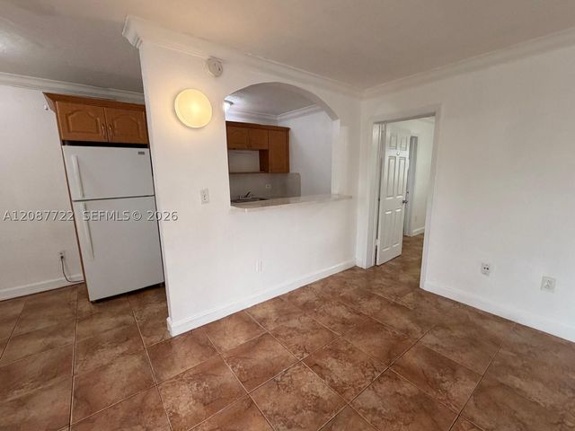 7000 23RD St 42, Miami, FL 33155