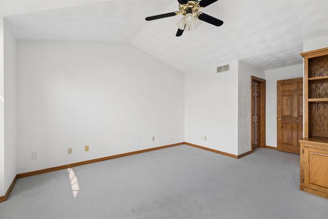 W2880 OAKRIDGE DRIVE, Appleton, WI 54915