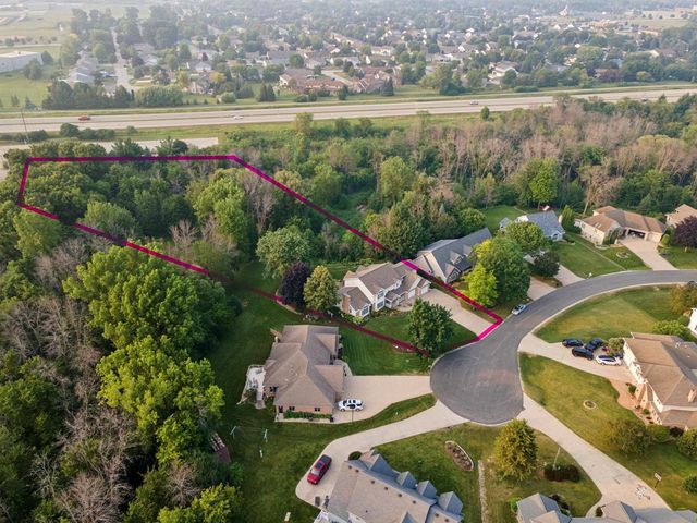 W2880 OAKRIDGE DRIVE, Appleton, WI 54915