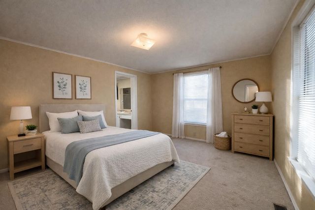 4130 E Zora Street, Webb City, MO 64870