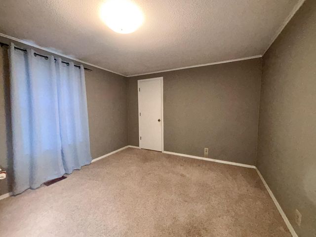 4130 E Zora Street, Webb City, MO 64870