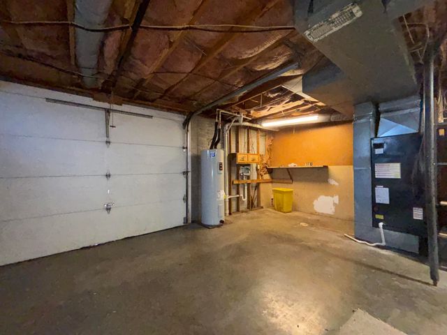 4130 E Zora Street, Webb City, MO 64870