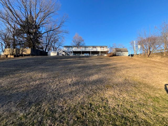 4130 E Zora Street, Webb City, MO 64870