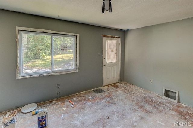 200 Sering Avenue, Alton, IL 62002