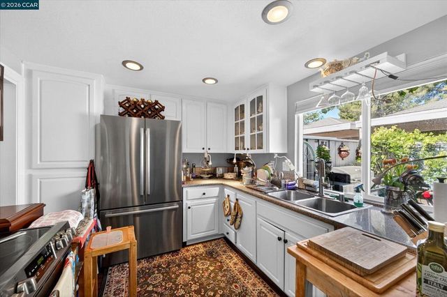 4420 Eagle Peak Rd B, Concord, CA 94521