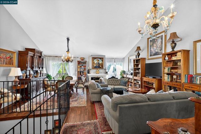 4420 Eagle Peak Rd B, Concord, CA 94521