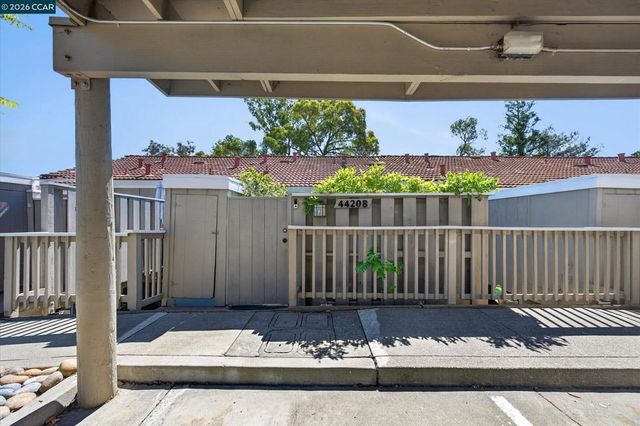 4420 Eagle Peak Rd B, Concord, CA 94521