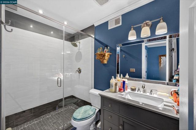 4420 Eagle Peak Rd B, Concord, CA 94521