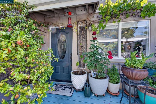 4420 Eagle Peak Rd B, Concord, CA 94521