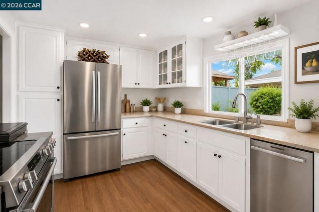 4420 Eagle Peak Rd B, Concord, CA 94521