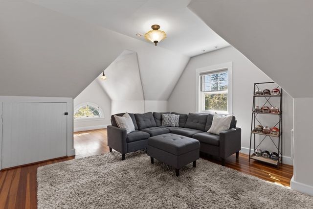 19 Pomfret Street, Boston, MA 02132