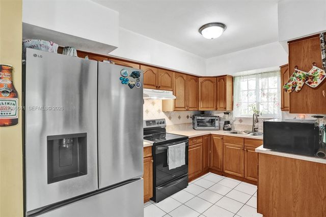 17401 NE 11th Court, Miami, FL 33162