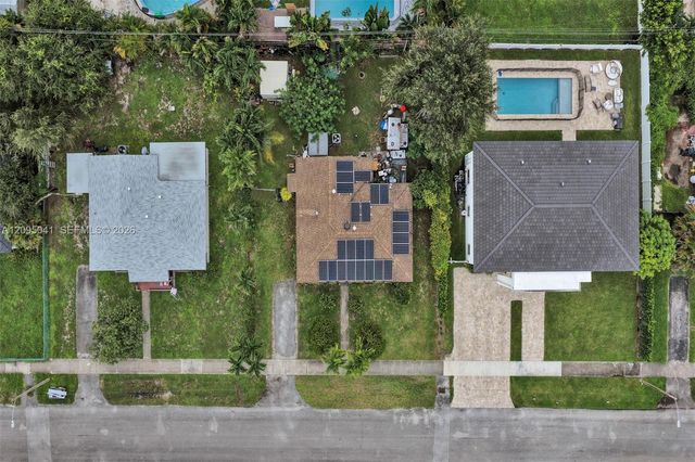 17401 NE 11th Court, Miami, FL 33162