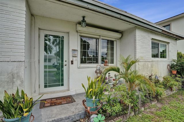 17401 NE 11th Court, Miami, FL 33162