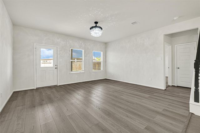 2727 Crested Creek Lane, Richmond, TX 77406