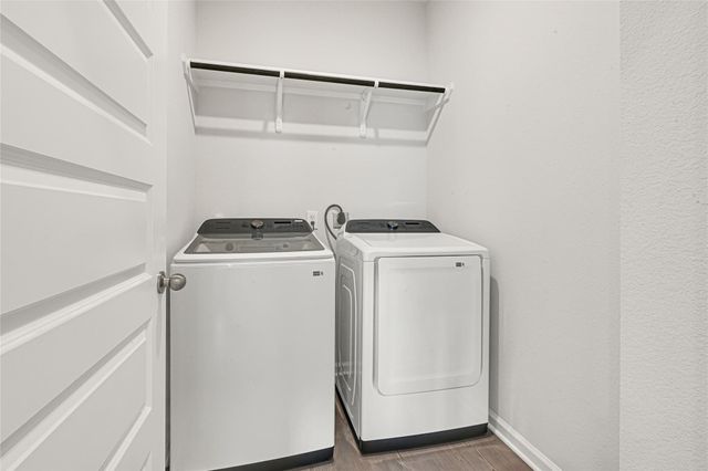 2727 Crested Creek Lane, Richmond, TX 77406