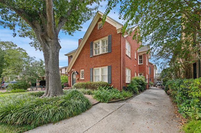 2320 Wroxton Road, Houston, TX 77005