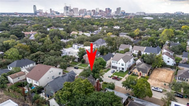 2320 Wroxton Road, Houston, TX 77005