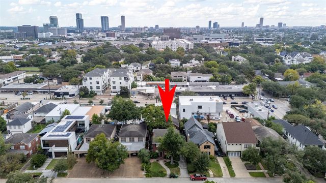 2320 Wroxton Road, Houston, TX 77005