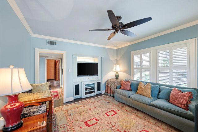 2320 Wroxton Road, Houston, TX 77005